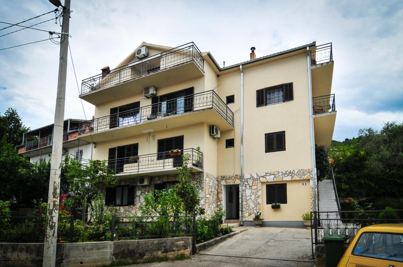 Milosavljevic Apartments Teodo Esterno foto