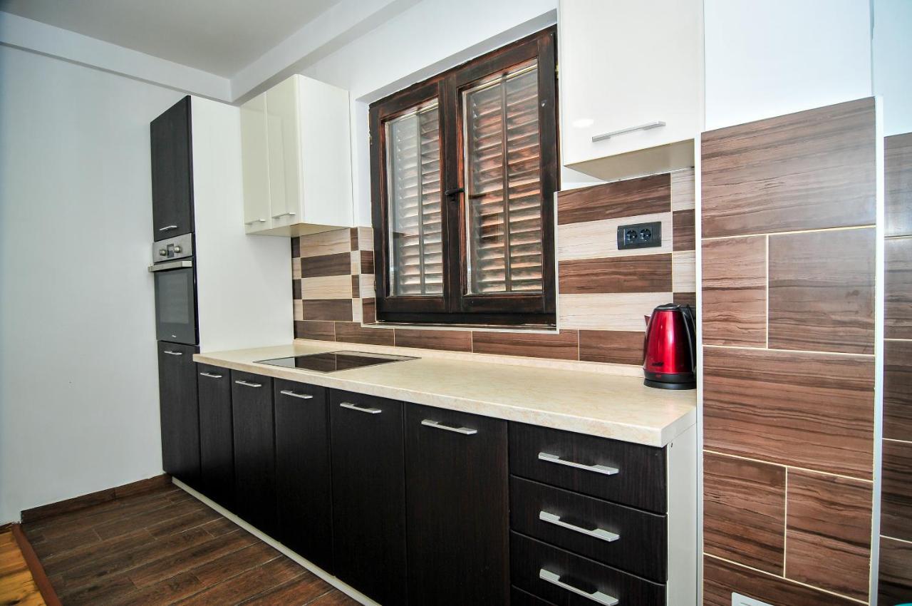 Milosavljevic Apartments Teodo Esterno foto