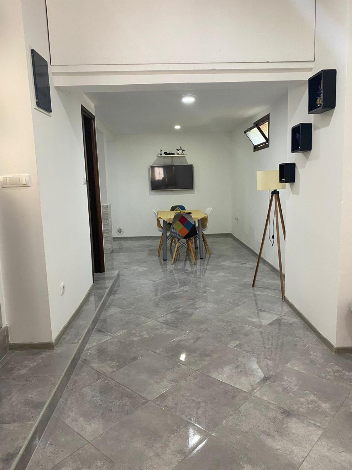 Milosavljevic Apartments Teodo Esterno foto
