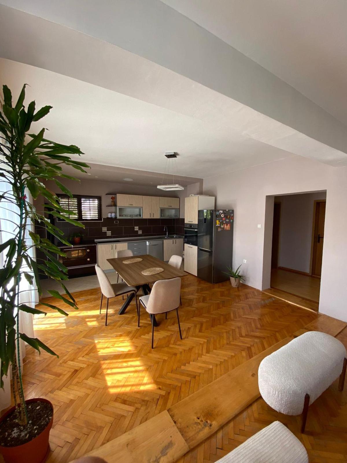 Milosavljevic Apartments Teodo Esterno foto