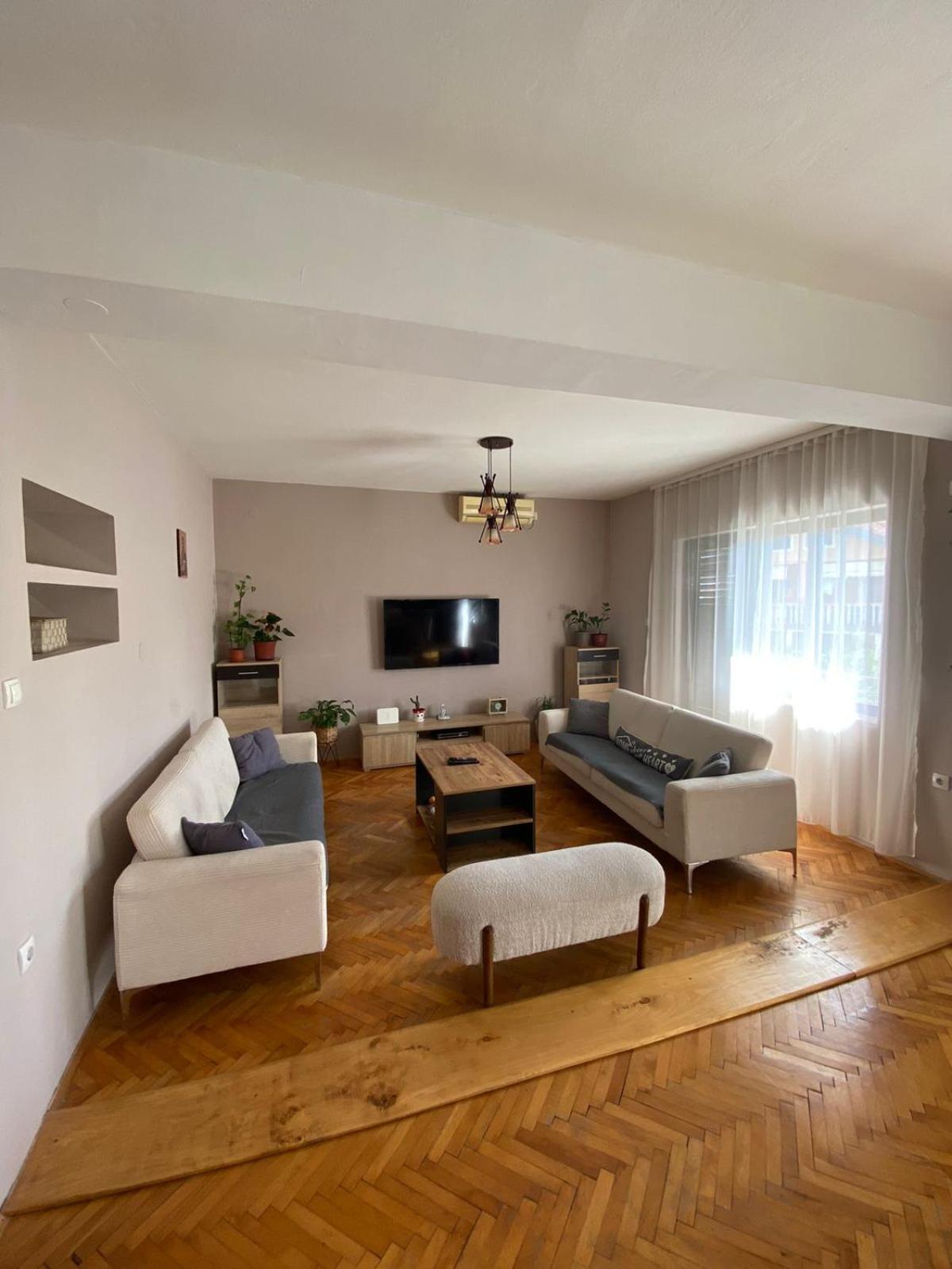 Milosavljevic Apartments Teodo Esterno foto