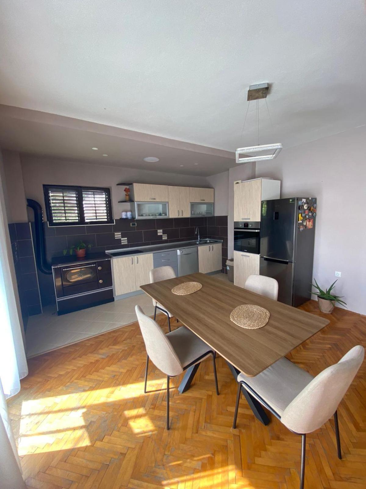 Milosavljevic Apartments Teodo Esterno foto