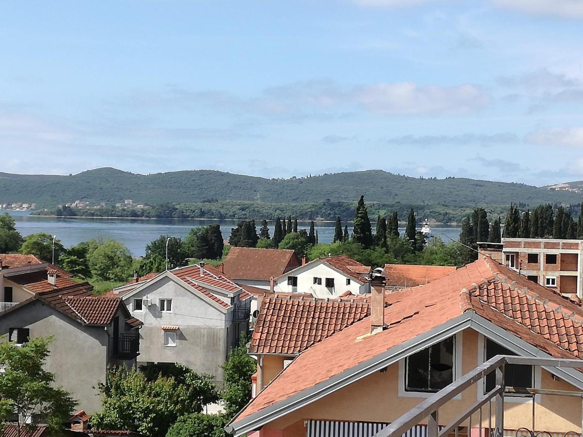 Milosavljevic Apartments Teodo Esterno foto